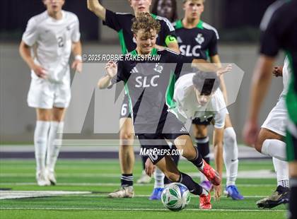 Thumbnail 1 in Dallas Jesuit vs. Southlake Carroll (UIL 6A D2 Regional Final Playoff) photogallery.