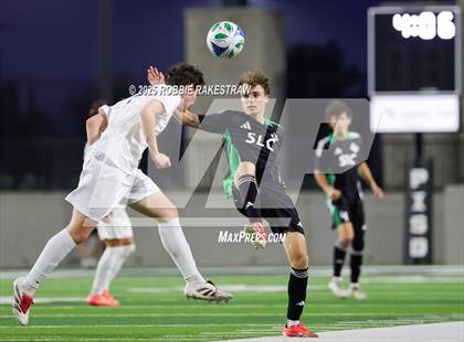 Thumbnail 3 in Dallas Jesuit vs. Southlake Carroll (UIL 6A D2 Regional Final Playoff) photogallery.