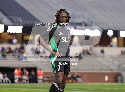 Thumbnail 3 in Dallas Jesuit vs. Southlake Carroll (UIL 6A D2 Regional Final Playoff) photogallery.