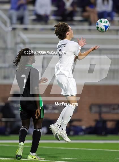 Thumbnail 1 in Dallas Jesuit vs. Southlake Carroll (UIL 6A D2 Regional Final Playoff) photogallery.