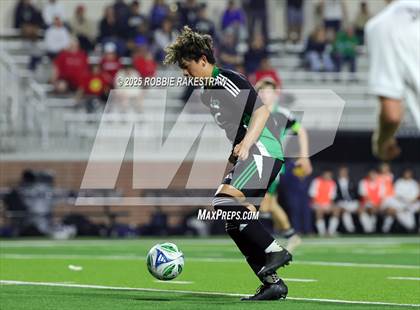 Thumbnail 1 in Dallas Jesuit vs. Southlake Carroll (UIL 6A D2 Regional Final Playoff) photogallery.