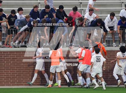 Thumbnail 1 in Dallas Jesuit vs. Southlake Carroll (UIL 6A D2 Regional Final Playoff) photogallery.