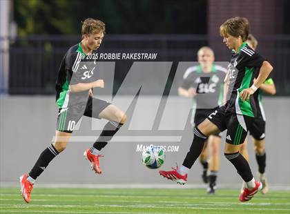 Thumbnail 1 in Dallas Jesuit vs. Southlake Carroll (UIL 6A D2 Regional Final Playoff) photogallery.