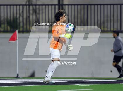 Thumbnail 1 in Dallas Jesuit vs. Southlake Carroll (UIL 6A D2 Regional Final Playoff) photogallery.