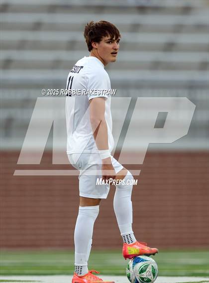 Thumbnail 2 in Dallas Jesuit vs. Southlake Carroll (UIL 6A D2 Regional Final Playoff) photogallery.