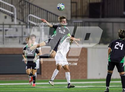 Thumbnail 1 in Dallas Jesuit vs. Southlake Carroll (UIL 6A D2 Regional Final Playoff) photogallery.