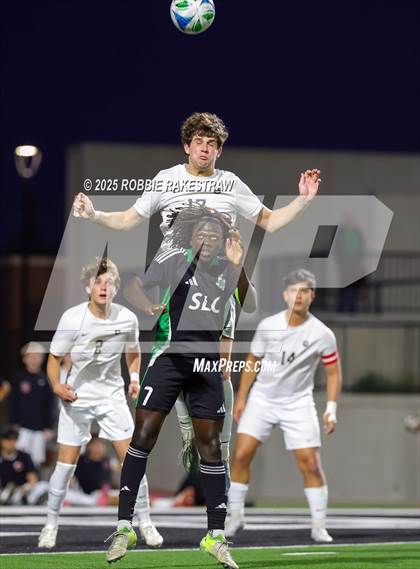 Thumbnail 2 in Dallas Jesuit vs. Southlake Carroll (UIL 6A D2 Regional Final Playoff) photogallery.