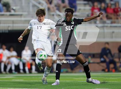 Thumbnail 1 in Dallas Jesuit vs. Southlake Carroll (UIL 6A D2 Regional Final Playoff) photogallery.