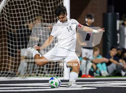 Thumbnail 3 in Dallas Jesuit vs. Southlake Carroll (UIL 6A D2 Regional Final Playoff) photogallery.