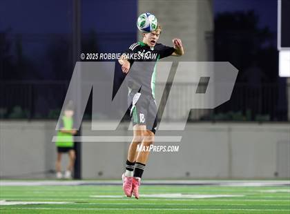 Thumbnail 2 in Dallas Jesuit vs. Southlake Carroll (UIL 6A D2 Regional Final Playoff) photogallery.