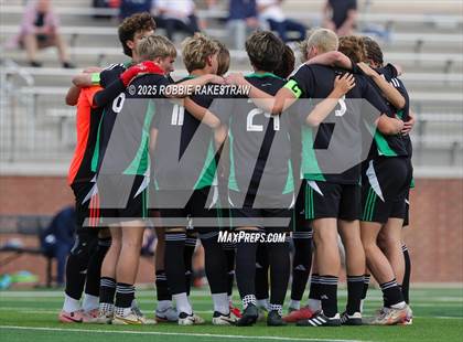 Thumbnail 2 in Dallas Jesuit vs. Southlake Carroll (UIL 6A D2 Regional Final Playoff) photogallery.