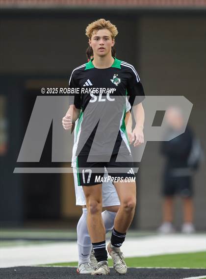 Thumbnail 3 in Dallas Jesuit vs. Southlake Carroll (UIL 6A D2 Regional Final Playoff) photogallery.