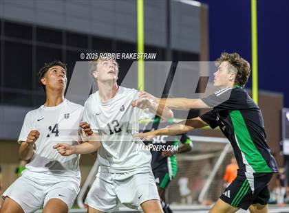 Thumbnail 1 in Dallas Jesuit vs. Southlake Carroll (UIL 6A D2 Regional Final Playoff) photogallery.
