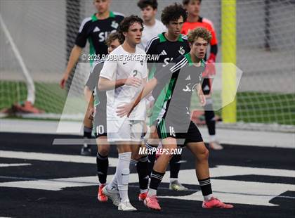 Thumbnail 1 in Dallas Jesuit vs. Southlake Carroll (UIL 6A D2 Regional Final Playoff) photogallery.