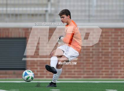 Thumbnail 3 in Dallas Jesuit vs. Southlake Carroll (UIL 6A D2 Regional Final Playoff) photogallery.