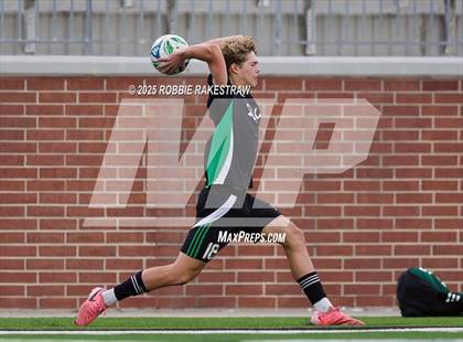 Thumbnail 3 in Dallas Jesuit vs. Southlake Carroll (UIL 6A D2 Regional Final Playoff) photogallery.