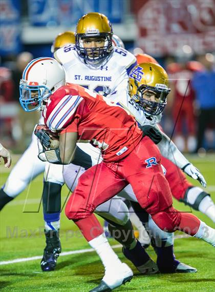 Thumbnail 1 in Archbishop Rummel vs St. Augustine (LHSAA Division I Semifinal) photogallery.