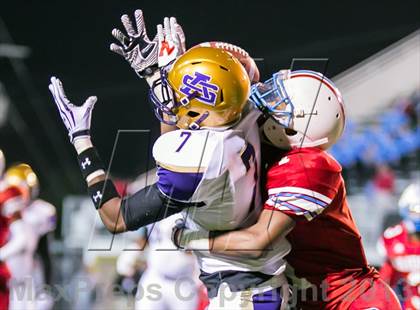 Thumbnail 2 in Archbishop Rummel vs St. Augustine (LHSAA Division I Semifinal) photogallery.