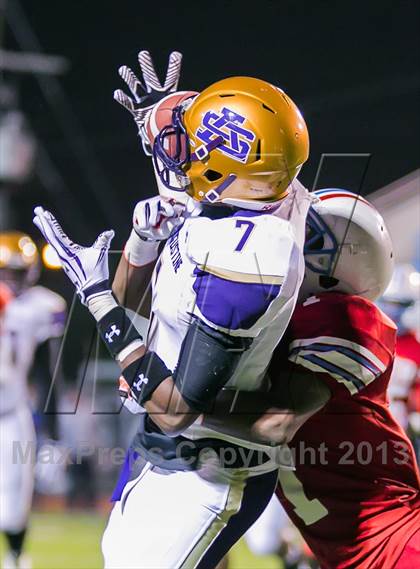 Thumbnail 3 in Archbishop Rummel vs St. Augustine (LHSAA Division I Semifinal) photogallery.