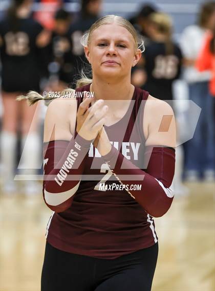 Thumbnail 2 in Nocona vs. Hawley (UIL 2A Area Playoff Division I) photogallery.