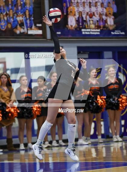 Thumbnail 3 in Nocona vs. Hawley (UIL 2A Area Playoff Division I) photogallery.