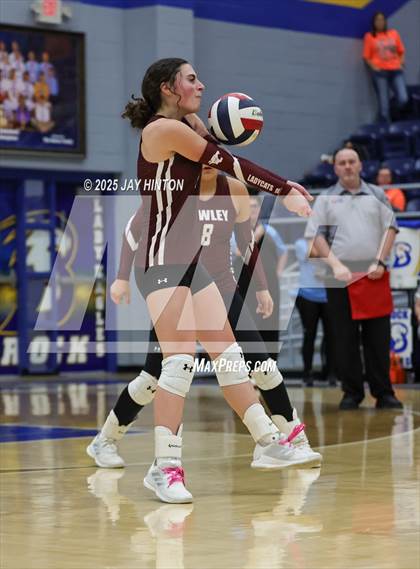 Thumbnail 3 in Nocona vs. Hawley (UIL 2A Area Playoff Division I) photogallery.