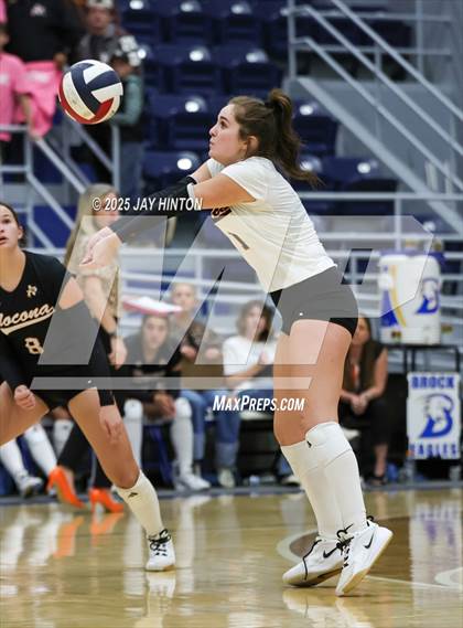 Thumbnail 3 in Nocona vs. Hawley (UIL 2A Area Playoff Division I) photogallery.