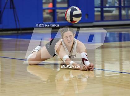 Thumbnail 1 in Nocona vs. Hawley (UIL 2A Area Playoff Division I) photogallery.