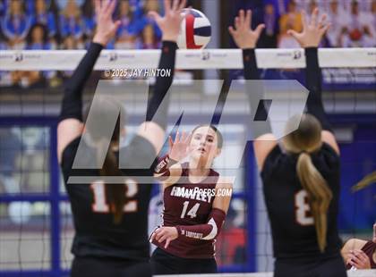 Thumbnail 1 in Nocona vs. Hawley (UIL 2A Area Playoff Division I) photogallery.