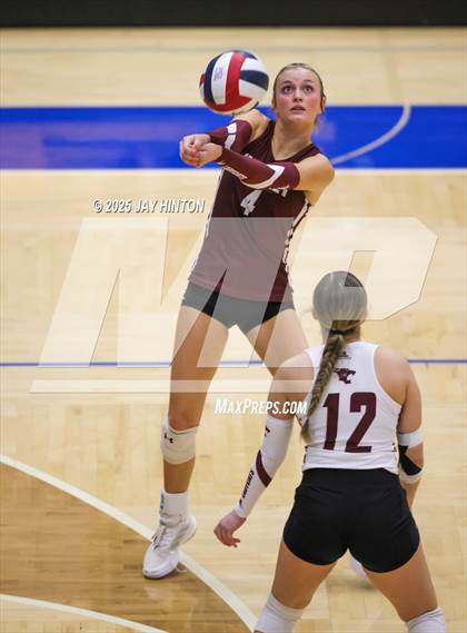 Thumbnail 3 in Nocona vs. Hawley (UIL 2A Area Playoff Division I) photogallery.