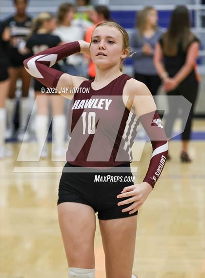 Thumbnail 1 in Nocona vs. Hawley (UIL 2A Area Playoff Division I) photogallery.