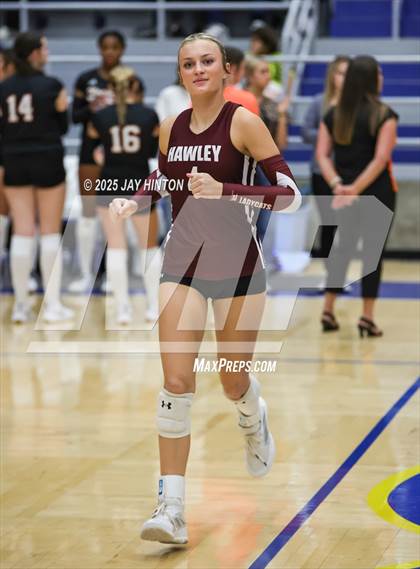 Thumbnail 1 in Nocona vs. Hawley (UIL 2A Area Playoff Division I) photogallery.