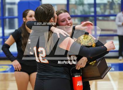 Thumbnail 3 in Nocona vs. Hawley (UIL 2A Area Playoff Division I) photogallery.