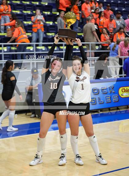 Thumbnail 1 in Nocona vs. Hawley (UIL 2A Area Playoff Division I) photogallery.