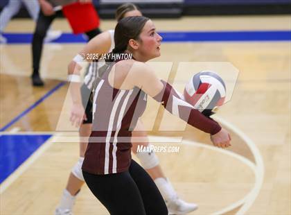 Thumbnail 3 in Nocona vs. Hawley (UIL 2A Area Playoff Division I) photogallery.