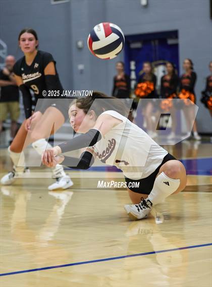 Thumbnail 3 in Nocona vs. Hawley (UIL 2A Area Playoff Division I) photogallery.