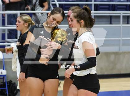 Thumbnail 2 in Nocona vs. Hawley (UIL 2A Area Playoff Division I) photogallery.