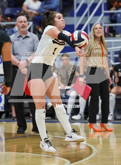 Thumbnail 2 in Nocona vs. Hawley (UIL 2A Area Playoff Division I) photogallery.