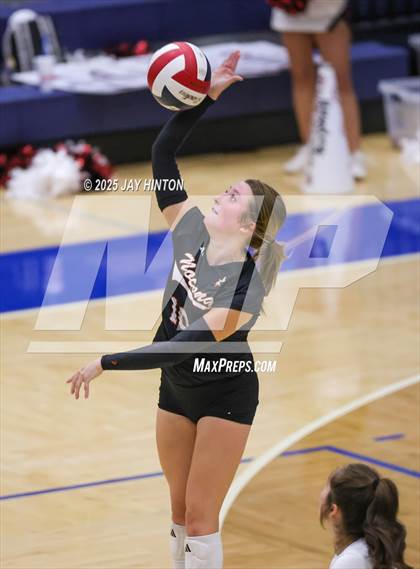 Thumbnail 2 in Nocona vs. Hawley (UIL 2A Area Playoff Division I) photogallery.