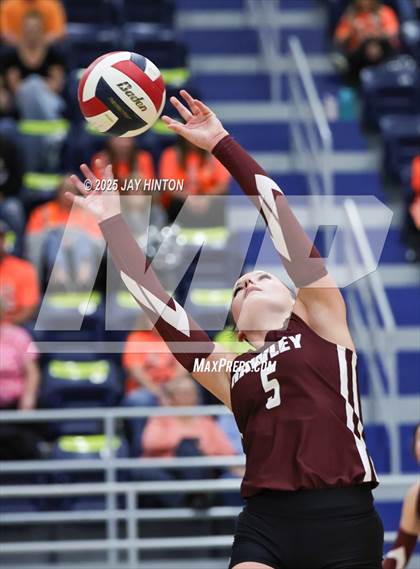 Thumbnail 1 in Nocona vs. Hawley (UIL 2A Area Playoff Division I) photogallery.