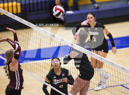 Thumbnail 2 in Nocona vs. Hawley (UIL 2A Area Playoff Division I) photogallery.