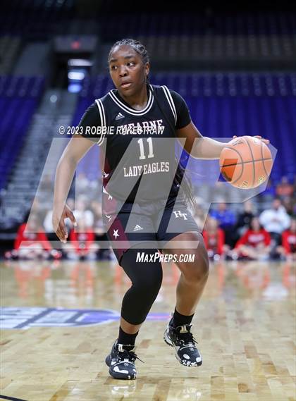 Thumbnail 1 in Gruver vs. Hearne (UIL 2A Basketball State Seminal) photogallery.