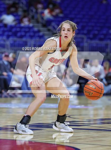 Thumbnail 2 in Gruver vs. Hearne (UIL 2A Basketball State Seminal) photogallery.