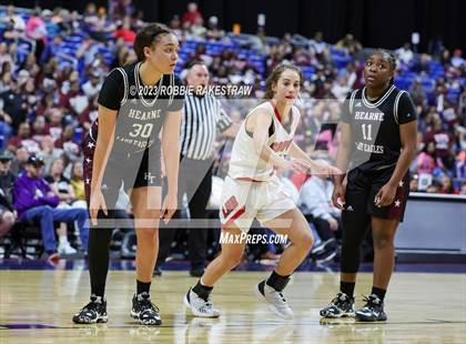 Thumbnail 1 in Gruver vs. Hearne (UIL 2A Basketball State Seminal) photogallery.