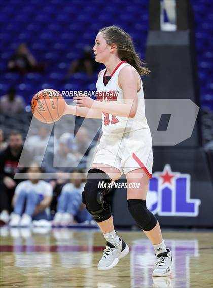 Thumbnail 3 in Gruver vs. Hearne (UIL 2A Basketball State Seminal) photogallery.