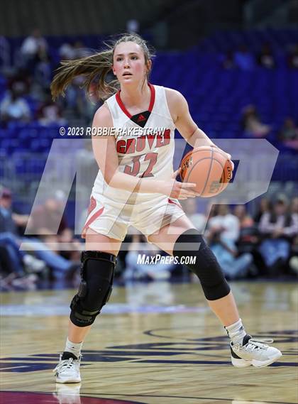 Thumbnail 1 in Gruver vs. Hearne (UIL 2A Basketball State Seminal) photogallery.