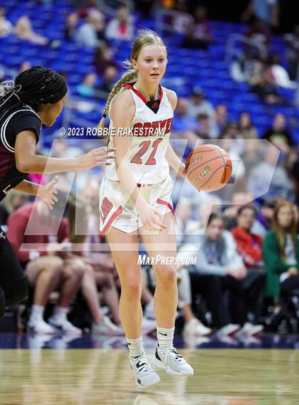Thumbnail 2 in Gruver vs. Hearne (UIL 2A Basketball State Seminal) photogallery.