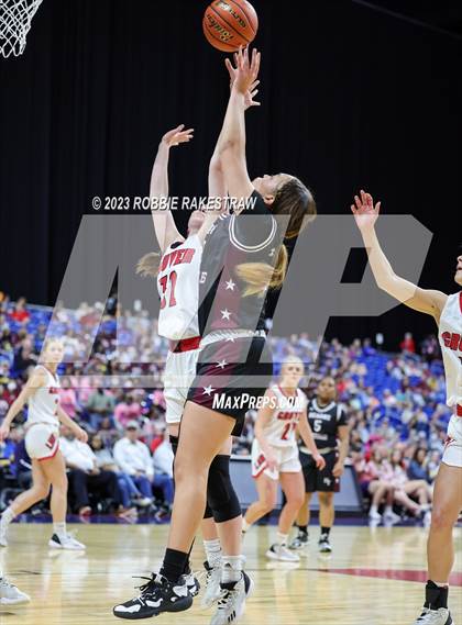 Thumbnail 2 in Gruver vs. Hearne (UIL 2A Basketball State Seminal) photogallery.