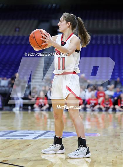 Thumbnail 3 in Gruver vs. Hearne (UIL 2A Basketball State Seminal) photogallery.