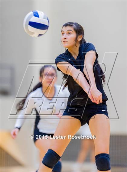 Thumbnail 2 in Alamo Heights vs. Edison (UIL 5A Bi-District Playoff) photogallery.
